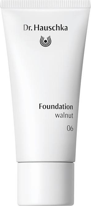 Actual product image Dr. Hauschka Foundation 06 walnut 30 ml (06 Walnut)