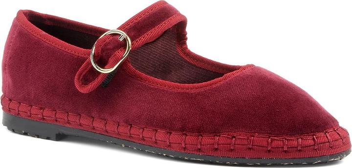 Bordeaux red