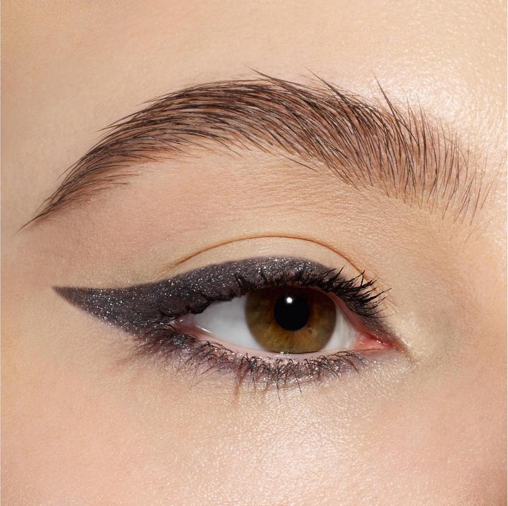 Actual product image essence blend & line eyeshadow stick (05 - Diamonds in the Sky)