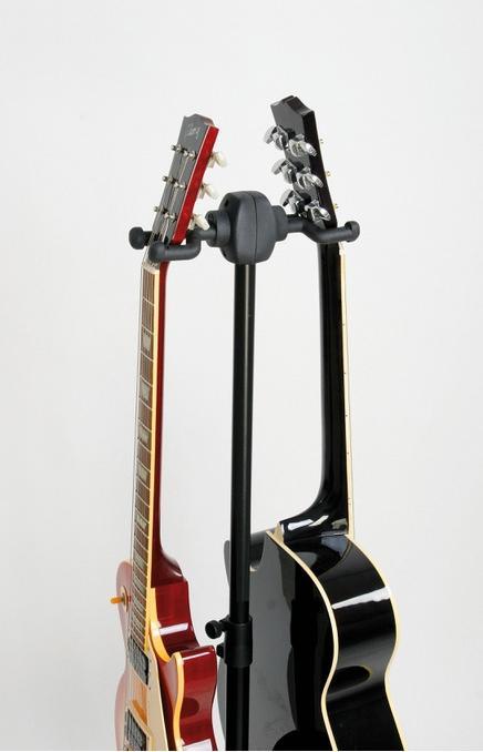Immagine prodotto K&M Supporto per chitarra "Double" 17620 (Chitarra)