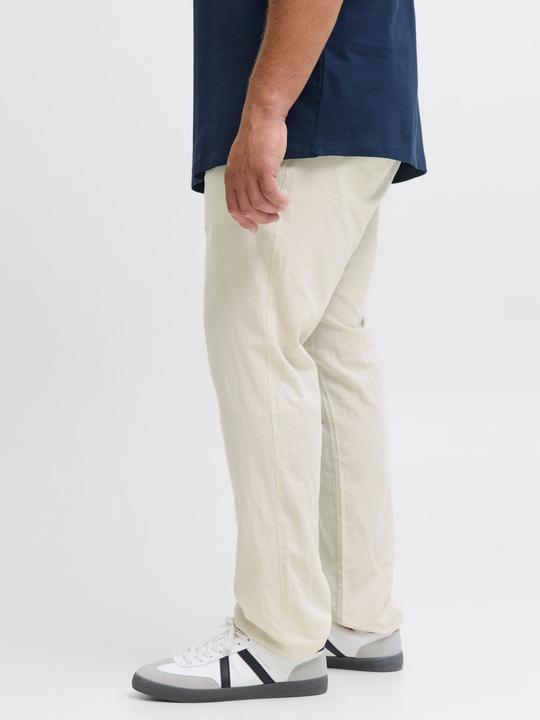 Actual product image Jack & Jones Plus tapered carrot trousers Carrot trousers (W48/L32)