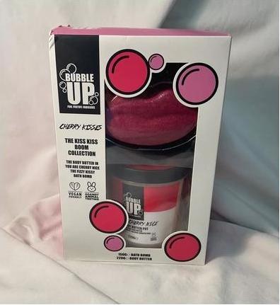 Immagine prodotto Bubble Up Cherry Kisses Set