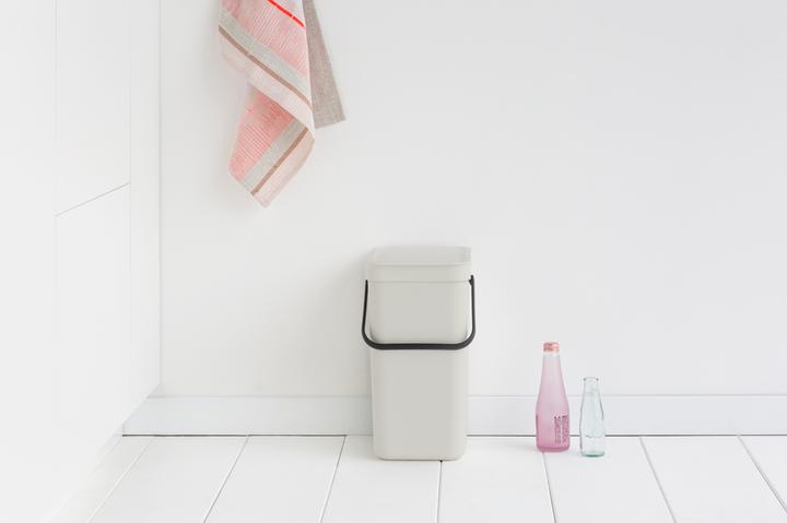 Image du produit Brabantia Poubelle de recyclage Sort & Go 12 l, gris clair (12 l)