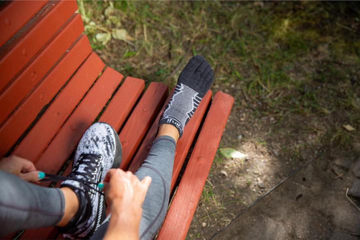 Actual product image Injinji Ultra Run No-Show Wool (S)