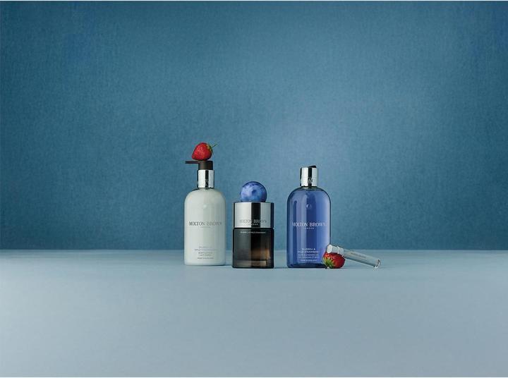 Actual product image Molton Brown Bluebell & Wild Strawberry Bath & Shower Gel (300 ml)