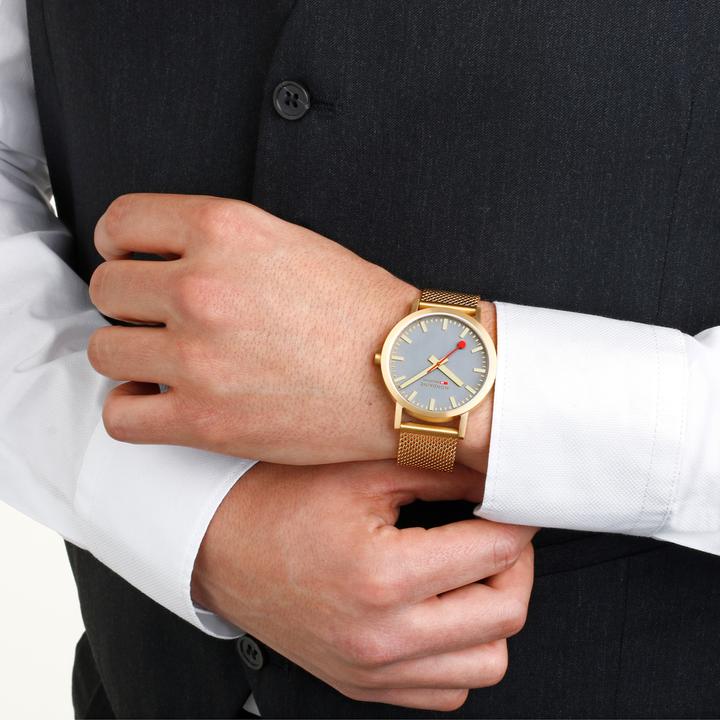 Immagine prodotto Mondaine Classico - ispirato alla natura - Ip Gold (Orologio da polso analogico, 40 mm)