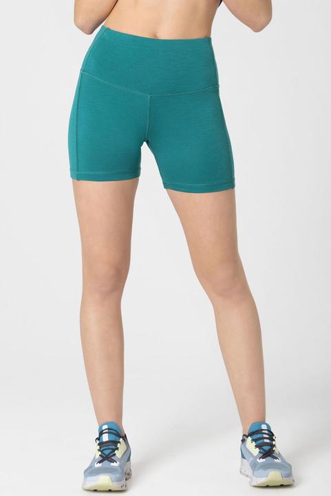 Actual product image Super Natural W Liquid Flow Shorts (L)