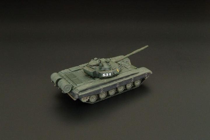 Actual product image Hauler T-72 main battle tank