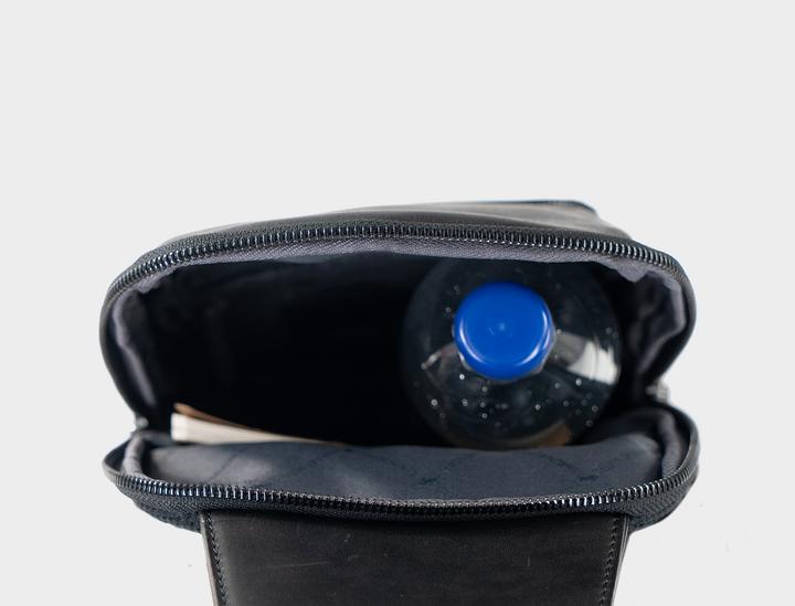 Actual product image Braun Büffel TOBI black (6 l)