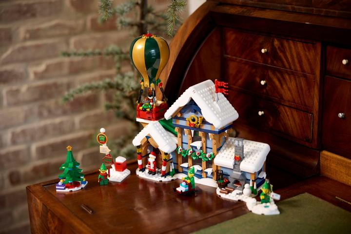 Productafbeelding LEGO Kerstman's postkantoor (10339, LEGO Icons, LEGO Zeldzame Sets)