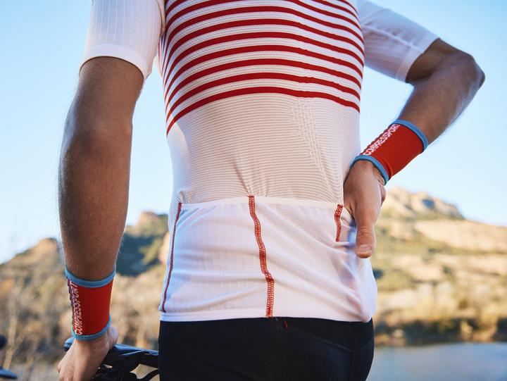 Produktbild Compressport Tri Postural SS Top M (M)