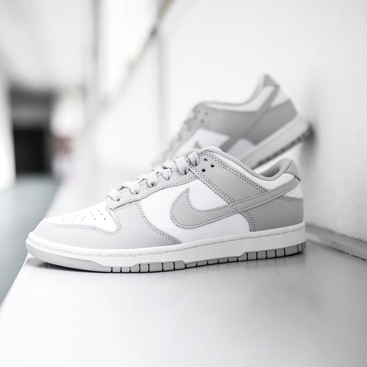 Actual product image Nike Dunk Low (49.5)