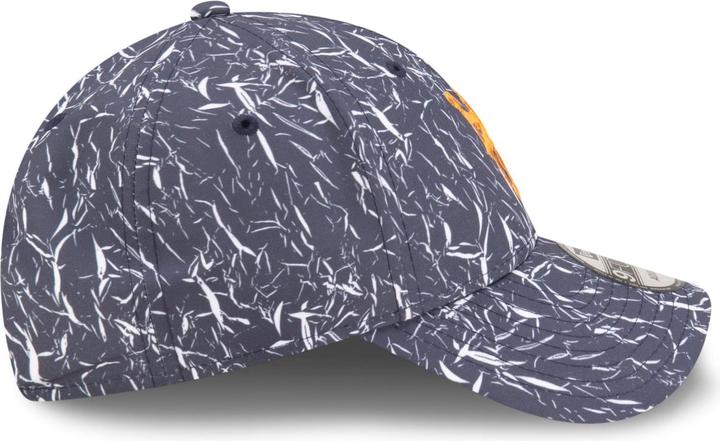 Actual product image New Era 9Forty Strapback Cap - FC Chelsea crinkle print