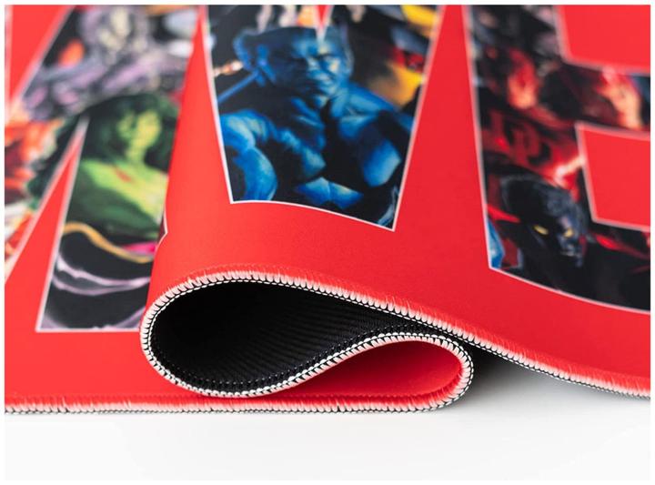 Image du produit CU Marvel: Timeless Avengers (XL)