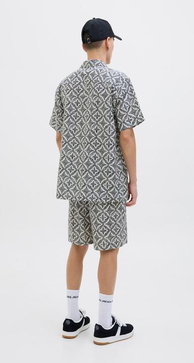 Actual product image Jack & Jones Relaxed Fit Shorts Shorts (XL)