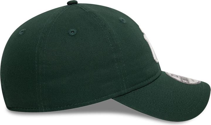Actual product image New Era 9Twenty Casual Cap - New York Yankees Dark green