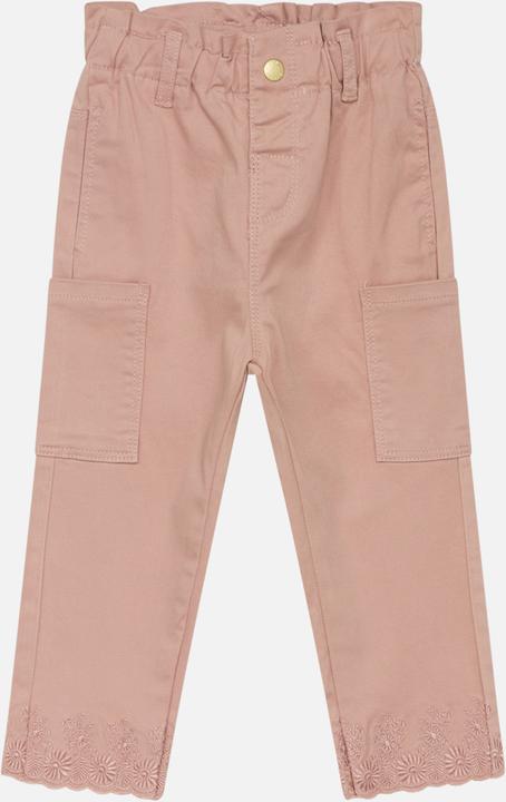 Hust and Claire Hose Tacca (128)