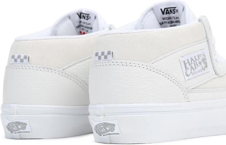 Actual product image Vans Skate Half Cab (40)