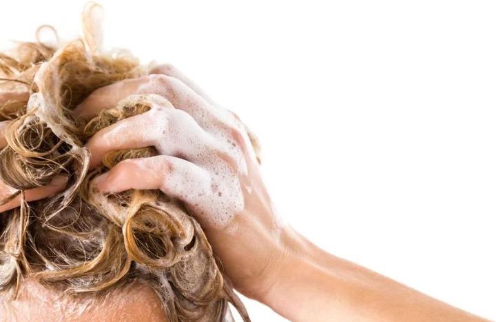 Produktbild Unicorn Haarseife Apfel & Goethe-Pflanze 100 g (Festes Shampoo)