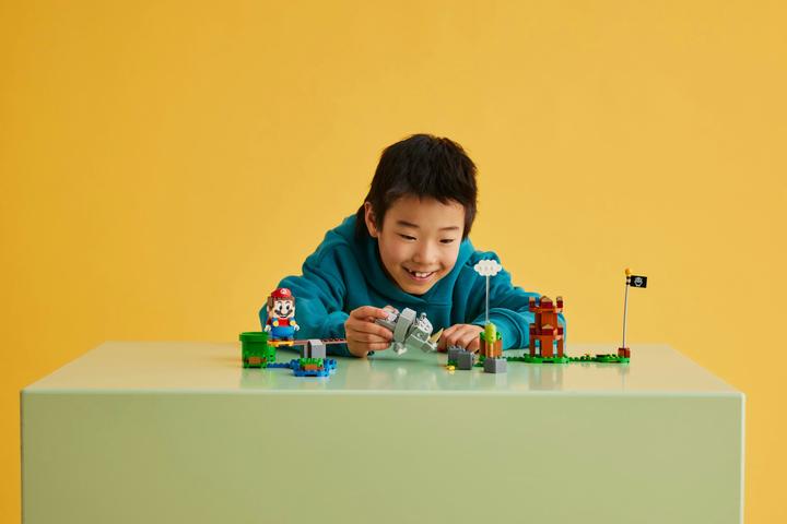 Actual product image LEGO Rambi the Rhino - Extension Set (71420, LEGO Super Mario)
