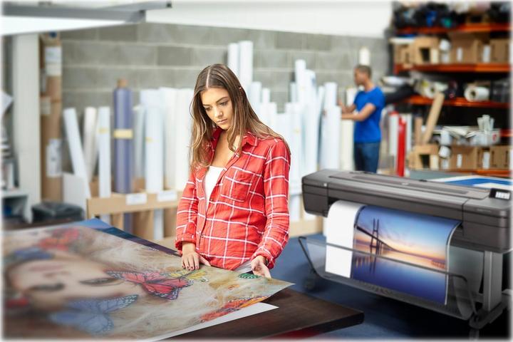Actual product image HP Z9+ PS, 44" DesignJet (Thermal printing, Black and white)