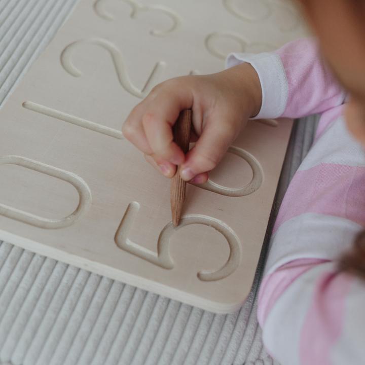 Immagine prodotto Intellectiki Tavola per scrivere i numeri in legno