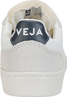 Actual product image Veja Sneakers V-90 (38)