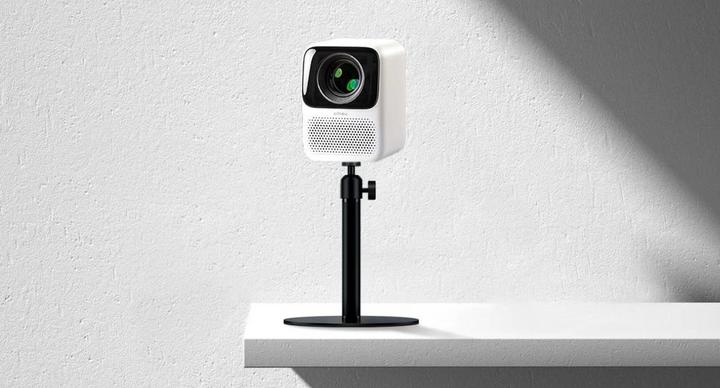 Actual product image Wanbo Pwe104 Professional Desk Stand For Projectors (Dining table)