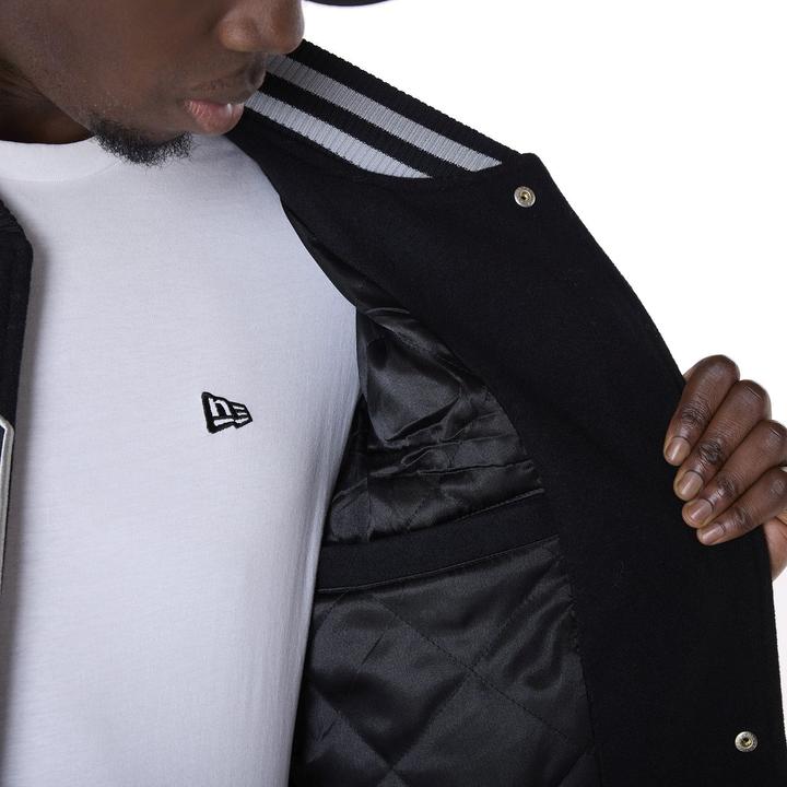 Actual product image New Era Varsity NFL SIDELINE Jacke - Las Vegas Raiders - XL (XL)