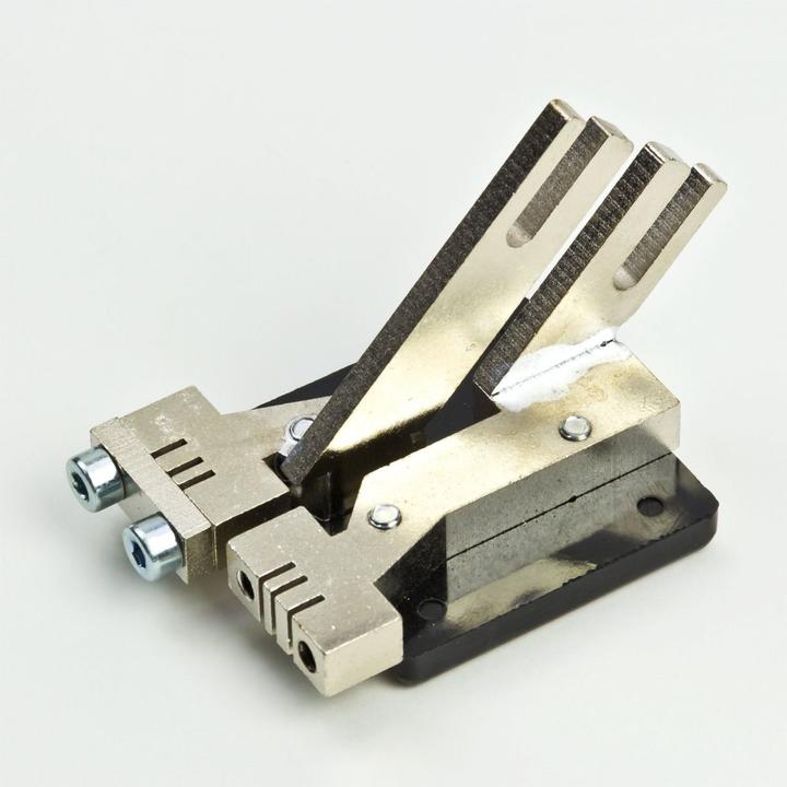 Immagine prodotto Dema Nutschneideschlitten klein + Aufnahme f. Styroporschneider Thermoschneider 94141