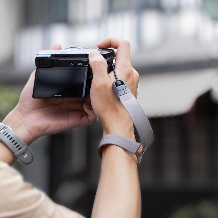 Actual product image Pgytech Camera Wrist Strap Air (Oak Grey) (Wrist strap)