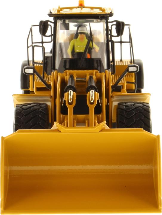 Actual product image Diecast Masters CAT 982M Wheel Loader