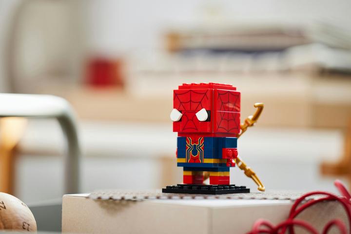 Produktbild LEGO Iron Spider-Man (40670, LEGO Brickheadz)