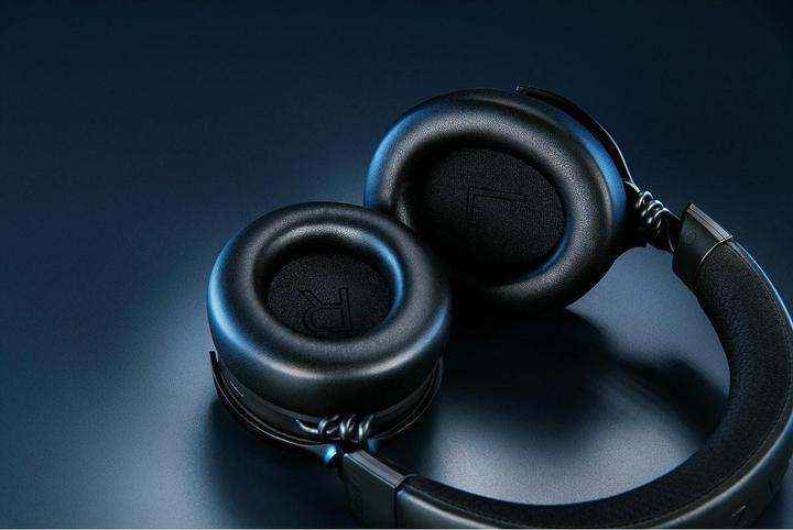 Produktbild Razer Kraken V4 PRO (Kabellos, Kabelgebunden)