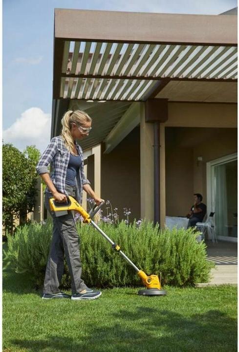 Actual product image Stiga GT 100e battery-powered lawn trimmer Soft grip, incl. battery, incl. charger 20V 2Ah Cutting width (Plastic knives)