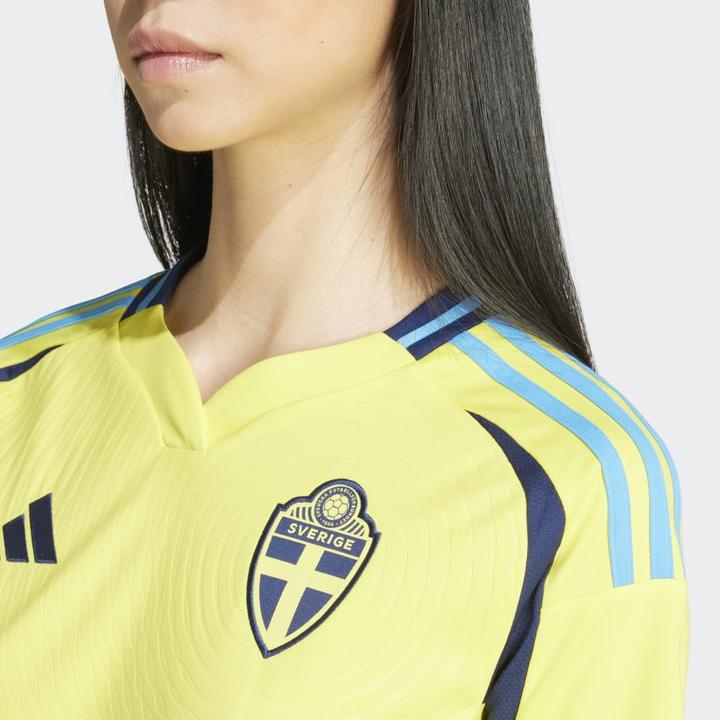 Actual product image adidas Sweden Women Jersey (S)