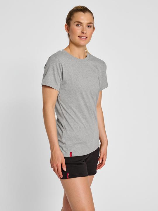Actual product image hummel Red Heavy T-Shirt S/S Woman (S)