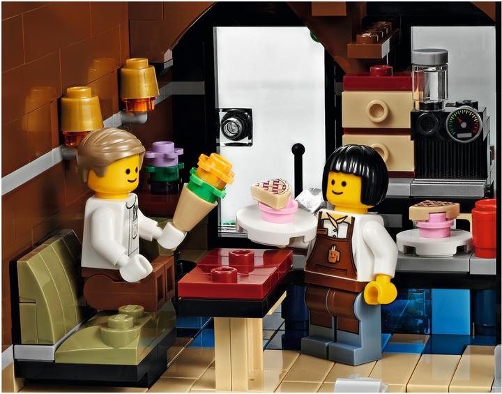 Image du produit LEGO La place de l’assemblée (10255, LEGO difficiles à trouver, LEGO Creator Expert)