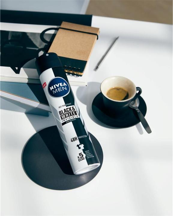 Actual product image NIVEA MEN BLACK & WHITE INVISIBLE deo vapo 200 ml (Spray, 200 ml)