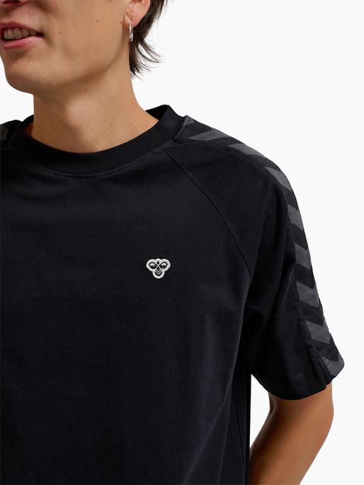 Actual product image hummel hmlARCHIVE LOOSE T-SHIRT S/S (M)