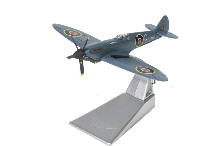 Produktbild Corgi Supermarine Spitfire PR.XIX G-RRGN PS853 Rolls Royce Heritage Hanger