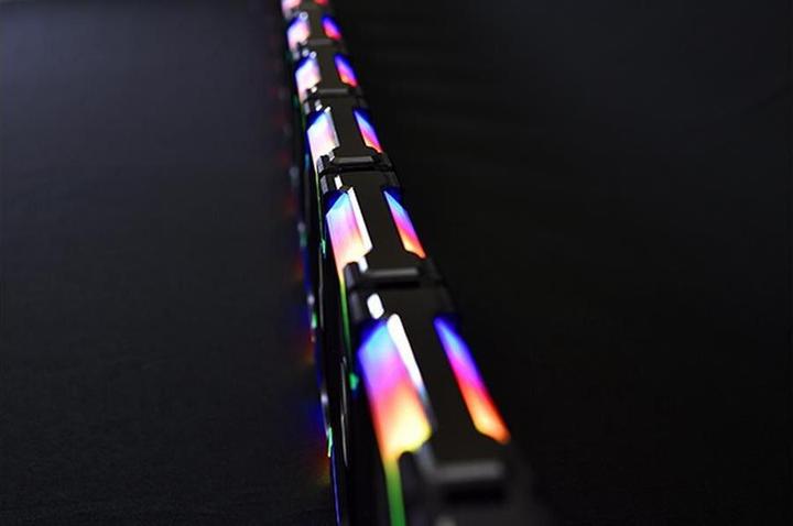 Immagine prodotto Lian-Li UNI FAN SL120 RGB PWM (120 mm, 1 x)
