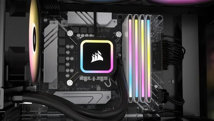 Image du produit Corsair Dominator Titanium (2 x 24 Go, 7000 MHz, RAM DDR5, DIMM)