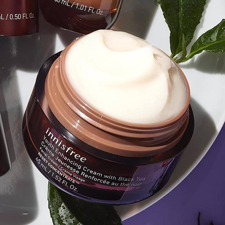 Actual product image Innisfree Black Tea Youth Enhansing Cream 45ml (45 ml, 24h cream)