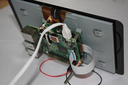Actual product image Raspberry Pi 7" touch screen