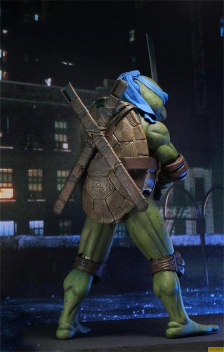 Actual product image Neca Teenage Mutant Ninja Turtles: Leonardo 1/4