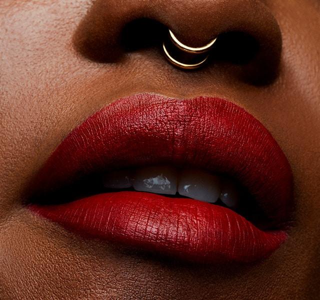 Actual product image MAC Cosmetics Retro Matte Liquid Lipcolour (Feels so Grand)