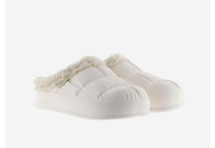 Actual product image Victoria 's one-tone sneakers nube (36)
