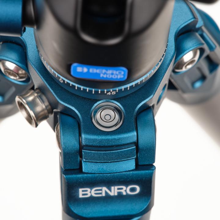 Actual product image Benro TSSL08AN00P SuperSlim Aluminium Tripod Kit (Metal)