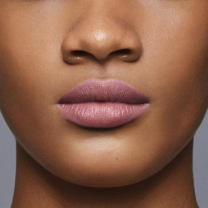 Actual product image Shiseido Lip Liner (02 Beige)